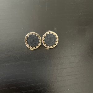 Kendra Scott and House of Harlow pieces